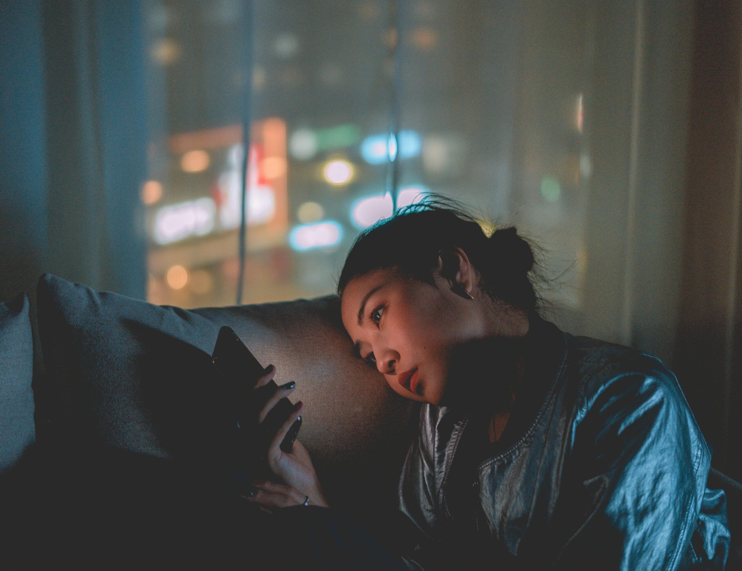 "Mạng xã hội chính là con dao hai lưỡi cho tâm hồn."